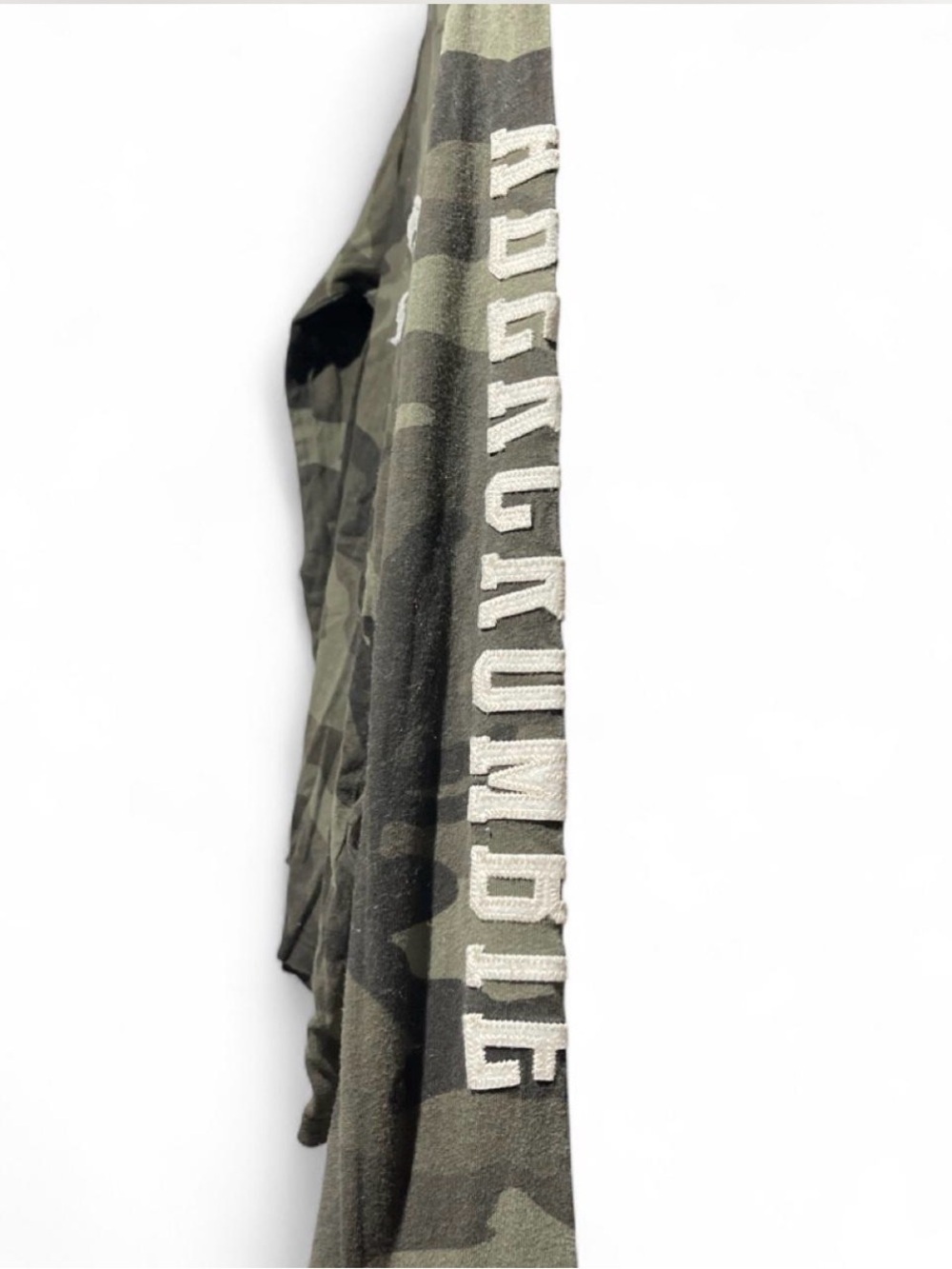 Abercrombie & Fitch Boys' Green Camo XS Long Sleeve Tee - Picture 3 of 3